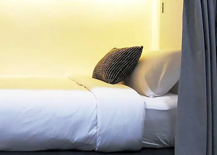 Hotel The Companion